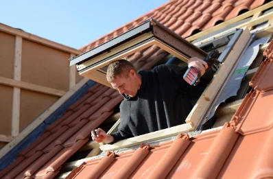 Pose de fenêtres de toit Velux à Pupillin